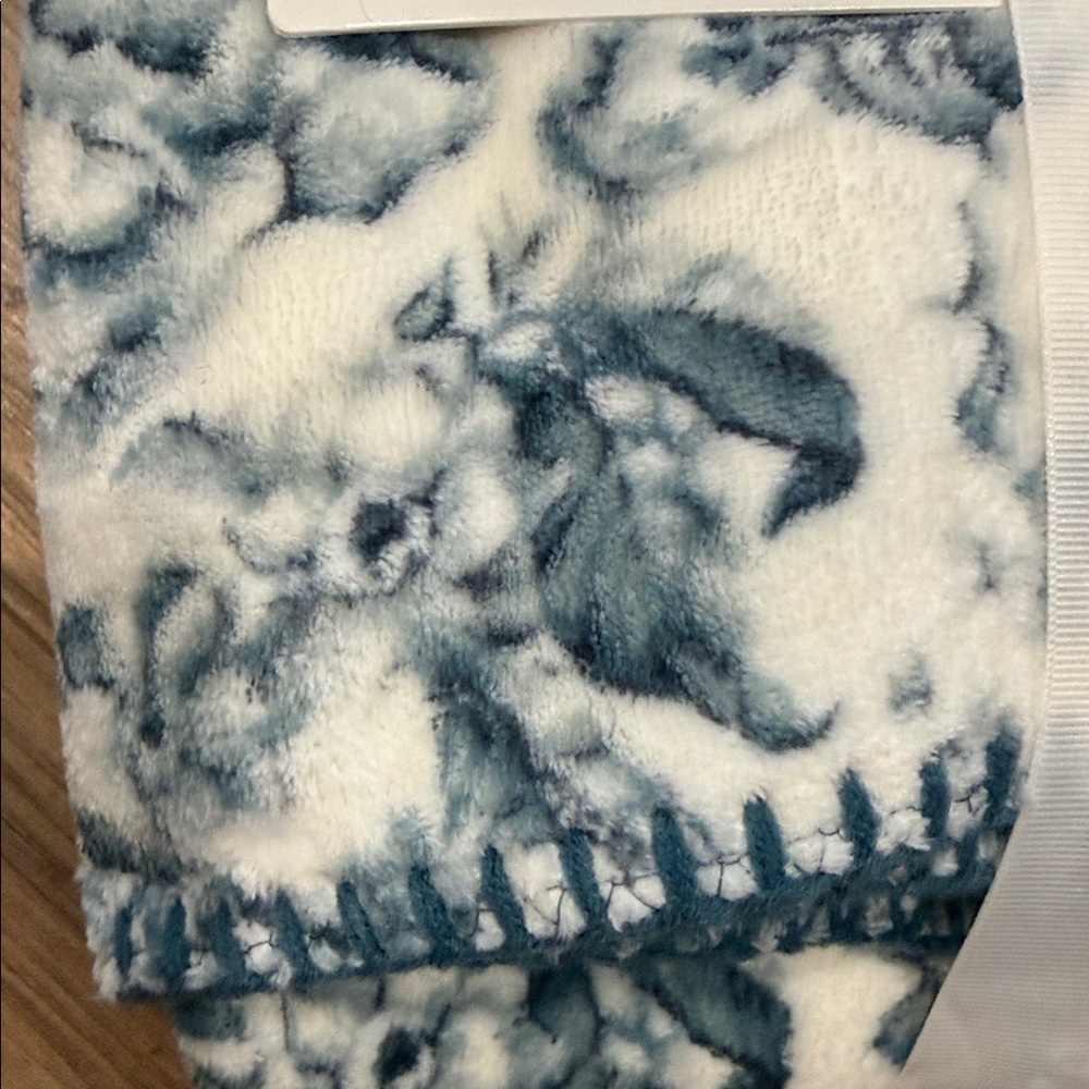 Laura Ashley Blue Floral and Plaid Reversible Plush Throw Blanket - Picture 5 of 9
